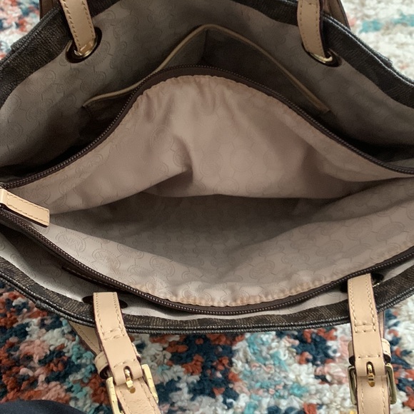 MICHAEL Michael Kors Jet Set Tote Bag - Picture 3 of 7